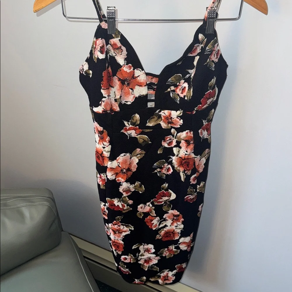 Black Floral Midi Dress with Rose Print - Picture 3 of 6